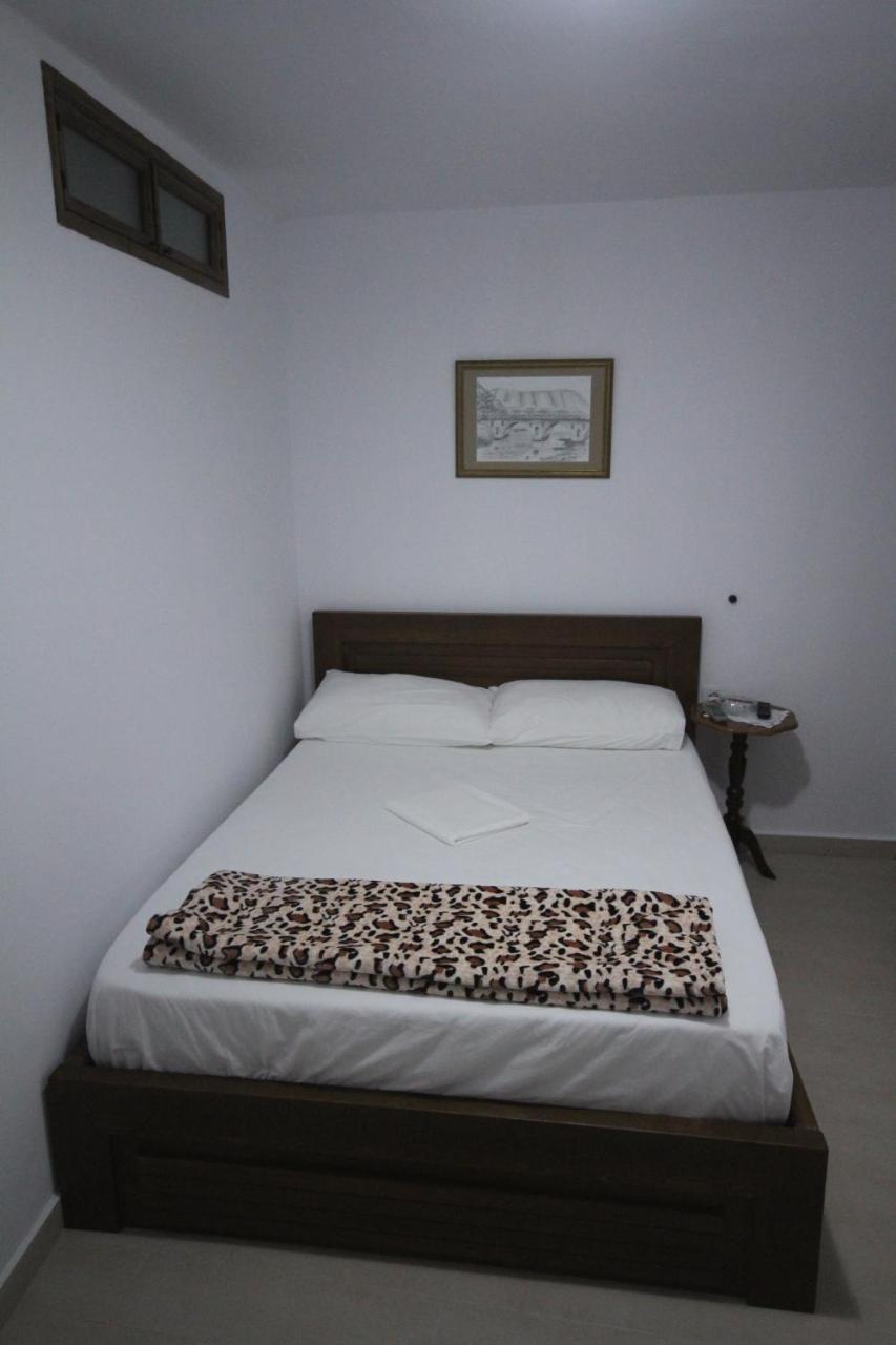 Apartment Altin In Old Town Berat Luaran gambar