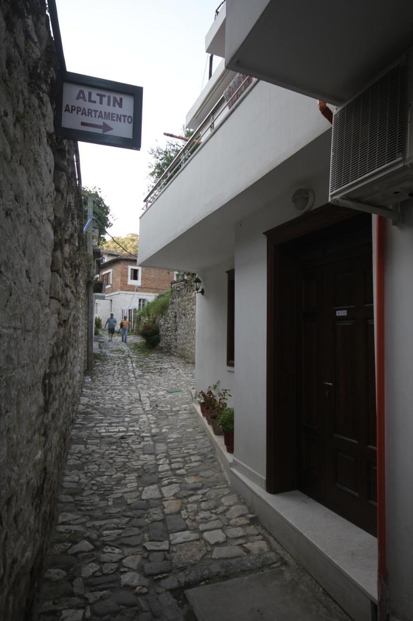 Apartment Altin In Old Town Berat Luaran gambar